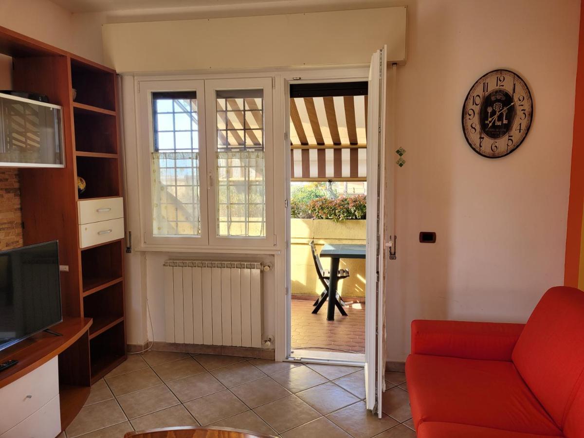 Villa Rimini - Seaview & Roman Holidays Apartments - Garden&Beach 300Mt Anzio Exterior photo